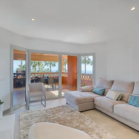 Panoramic Ocean And Views Apartment *