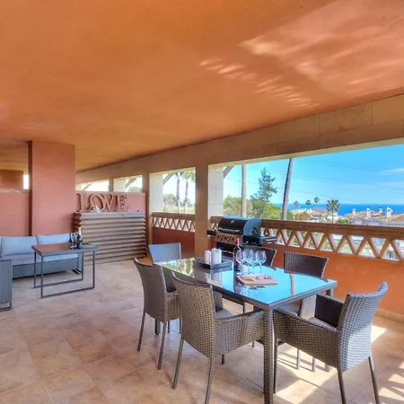 Apartment Panoramic Ocean And Views
